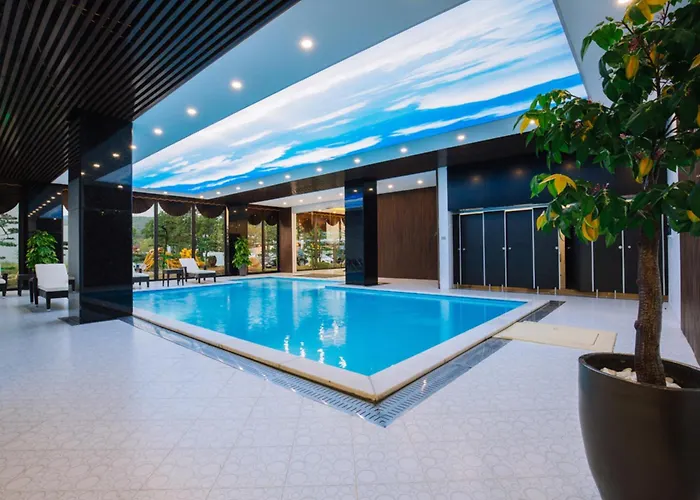Bảo Minh Radiant Khách sạn 4*
